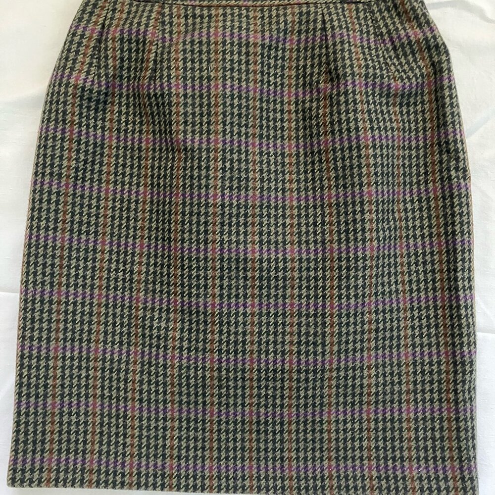 Comfy plaid skirt